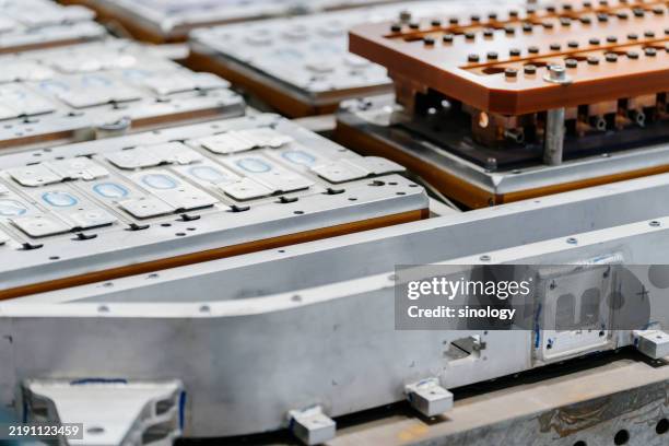 Battery Assembly Factory 194 Lithium Ion Batteries Assembly Lines Stock Photos, High-Res ...