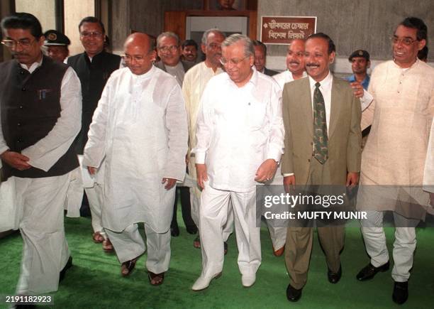 Humayun Rasheed Asi 190 Bangladesh Awami League Parliament Stock Photos, High-Res Pictures ...