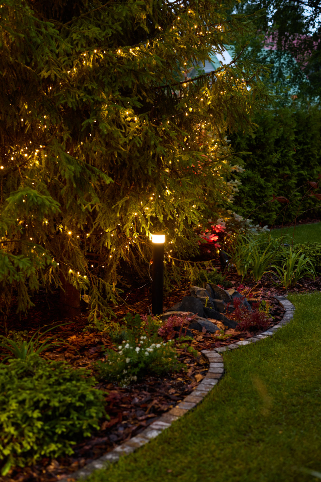 garden path lights