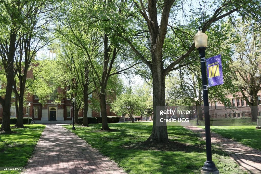 Knox College campus scene
