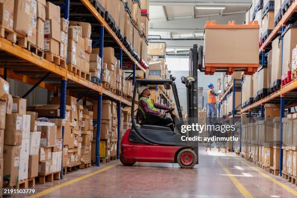 Warehouse Using Loading Tools 5,372 Forklift Load Warehouse Stock Photos, High-Res Pictures, and ...