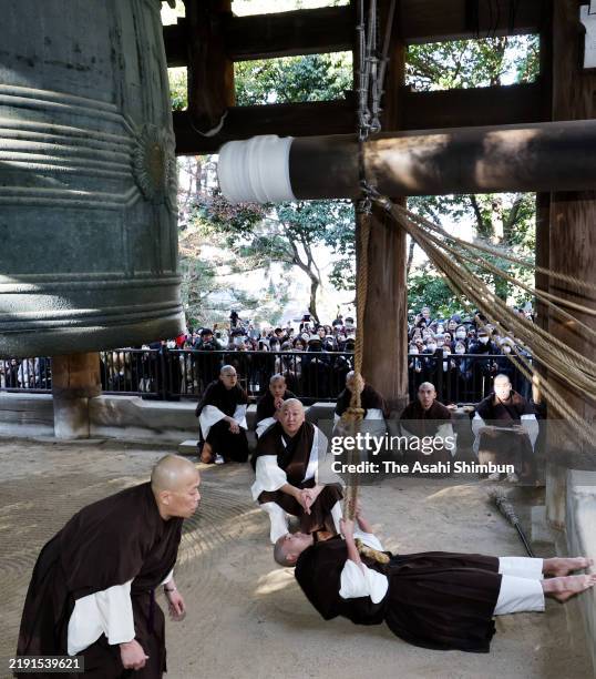 Monks Rining Bells 84 Photos & High Res Pictures - Getty Images