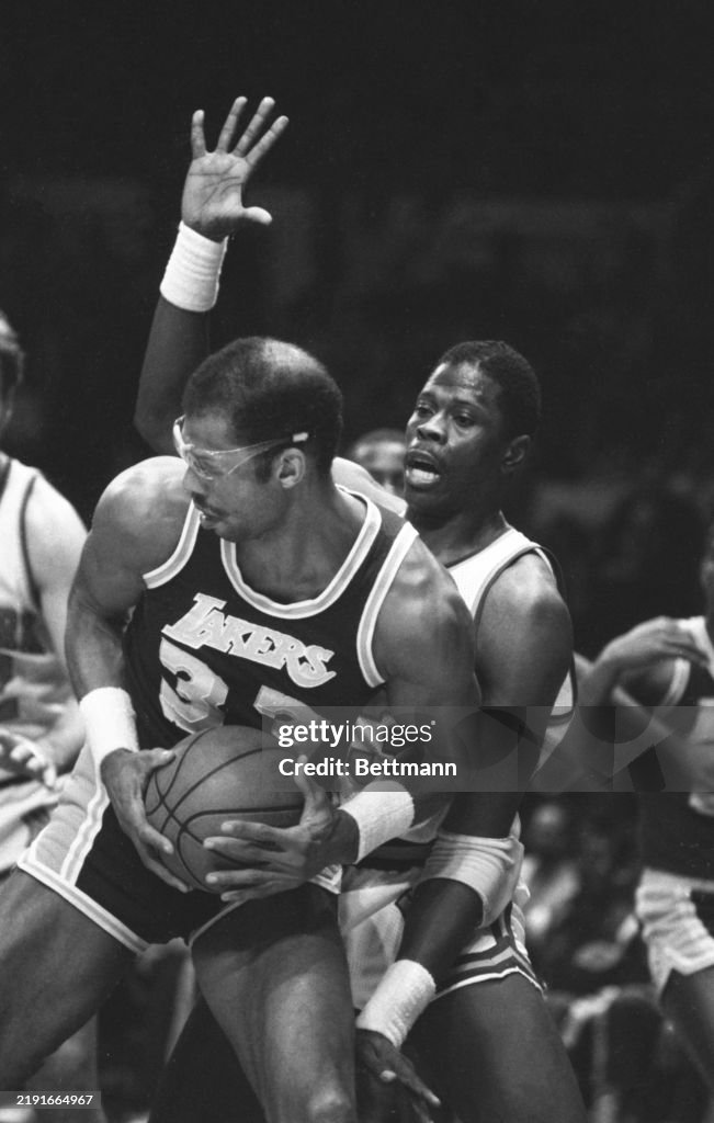 Kareem Abdul-Jabbar In Action Against New York Nicks