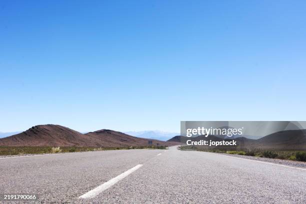 tin tin straight, on route 33 in the province of salta - mittag stock-fotos und bilder