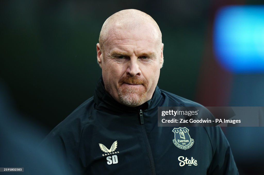 Everton dismisses manager to avoid ultimate catastrophe