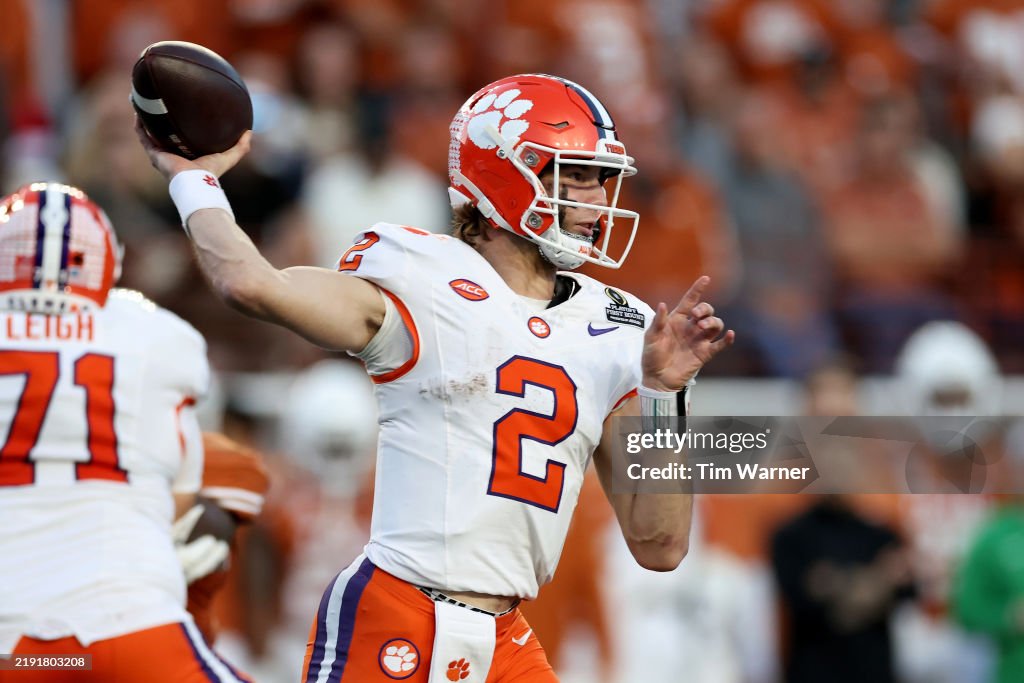 Clemson v Texas - Playoff First Round