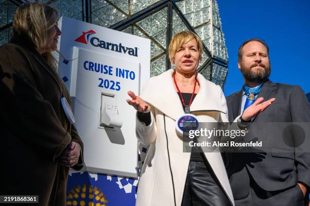 Beth Reno 3,605 Carnival Cruise Ship Stock Photos, High-Res Pictures, and Images ...