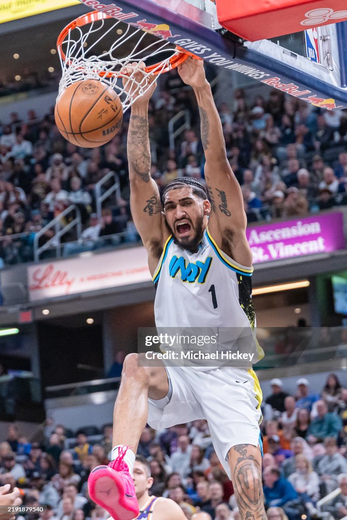 Phoenix Suns v Indiana Pacers