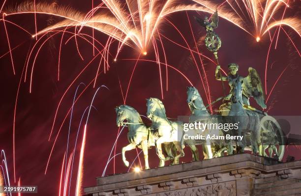 Firecracker Gate 4,742 Gate Fire Stock Photos, High-Res Pictures, and Images - Getty Images