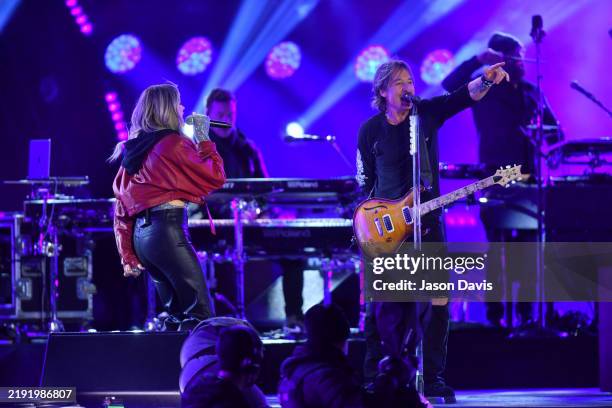 Alana Springsteen Singer 792 Alana Springsteen Stock Photos, High-Res Pictures, and Images ...