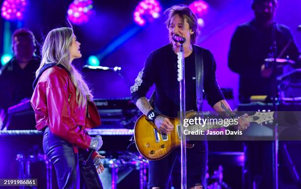 Alana Springsteen Singer 780 Alana Springsteen Stock Photos, High-Res Pictures, and Images ...