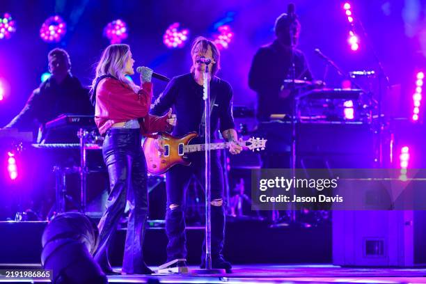 Alana Springsteen Singer 792 Alana Springsteen Stock Photos, High-Res Pictures, and Images ...