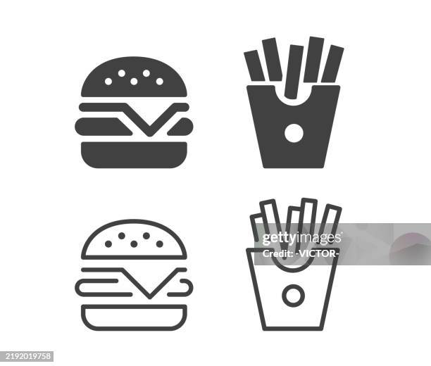ilustraciones, imágenes clip art, dibujos animados e iconos de stock de hamburguesa y patatas fritas - iconos de ilustración - patatas fritas patatas preparadas