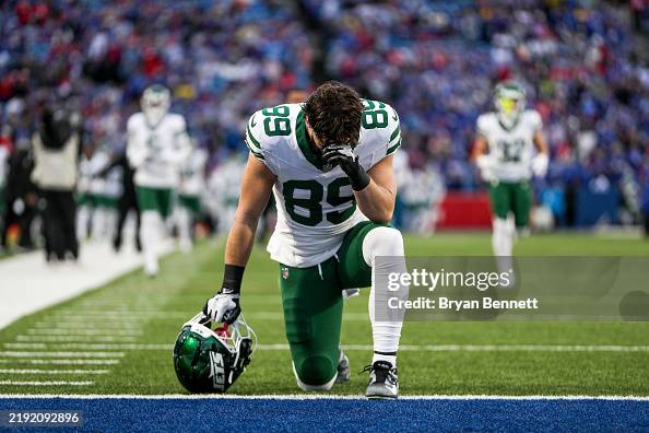 Jeremy Rucket Jets Jeremy Ruckert of the New York Jets takes a moment prior to a game ...