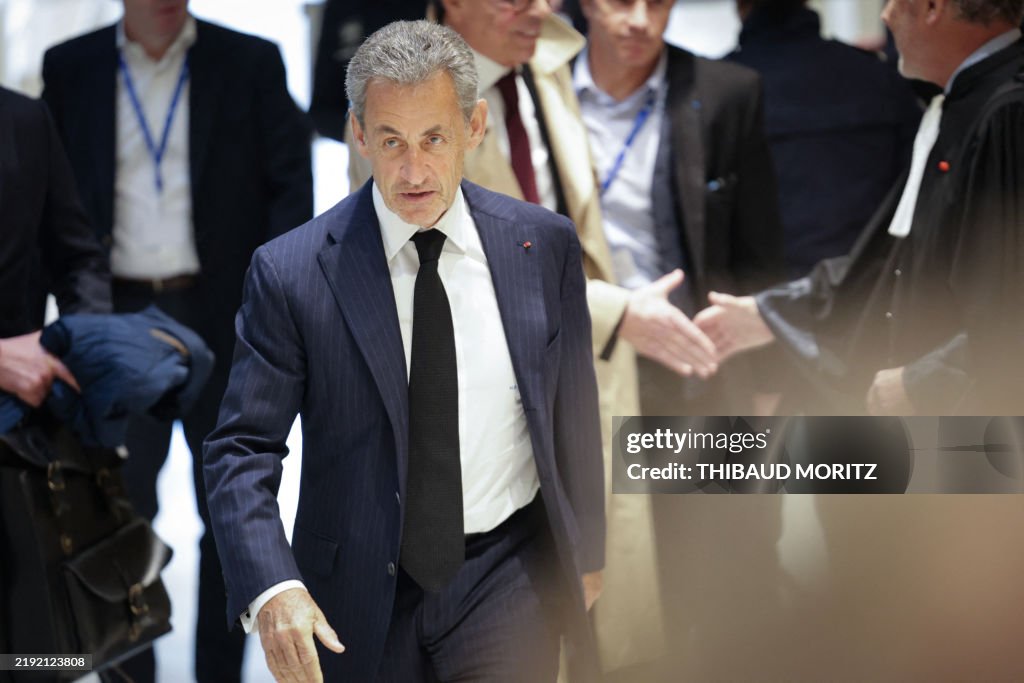 TOPSHOT-FRANCE-LIBYA-JUSTICE-TRIAL-SARKOZY