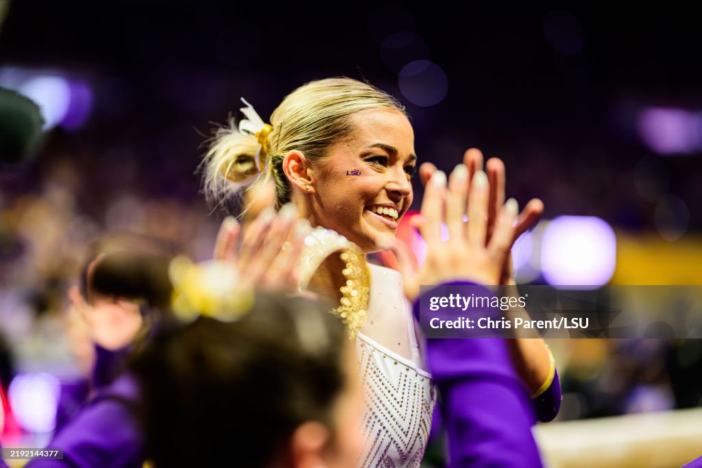 Perrin Rittner Lsu Olivia Dunne of the LSU Tigers in action during a meet against the ...
