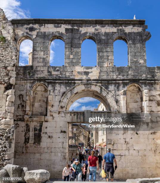 the silver gate of diocletian’s palace in split, croatia - palace stock pictures, royalty-free photos & images