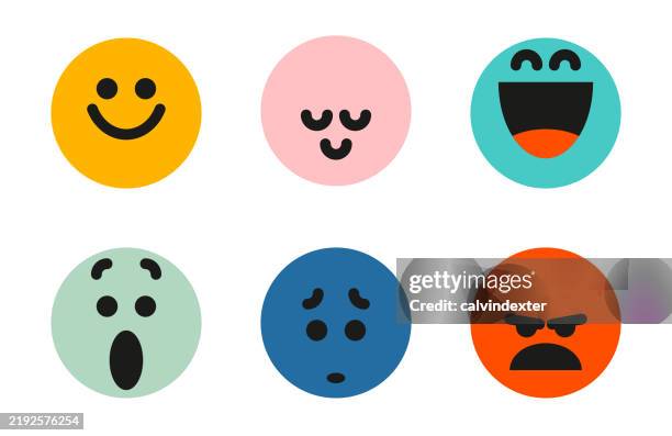 ilustraciones, imágenes clip art, dibujos animados e iconos de stock de conjunto de iconos de emojis - cara sonriente antropomórfica