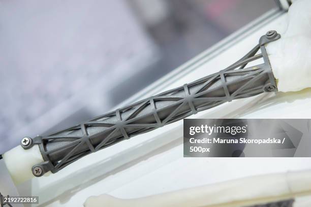 implants and prostheses printed on 3 d printer from biocompatible - additive manufacturing metal powder stock pictures, royalty-free photos & images