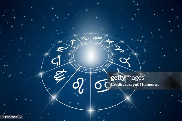 zodiac signs inside of horoscope circle. astrology in the sky with many stars and moons astrology and horoscopes concept - astrologie stockfoto's en -beelden