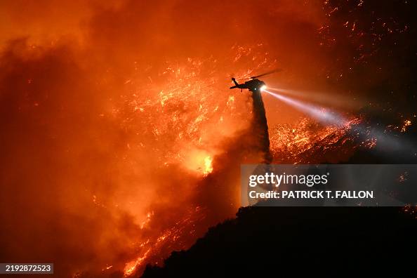 TOPSHOT-US-WEATHER-FIRE TOPSHOT-US-WEATHER-FIRE
