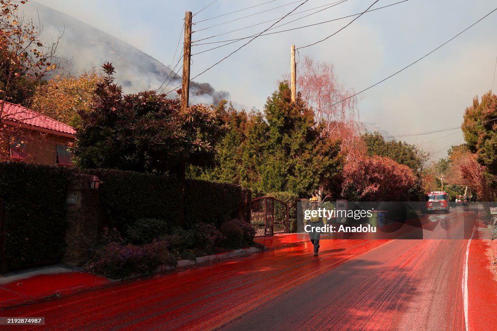 Palisades Fire continue in Los Angeles