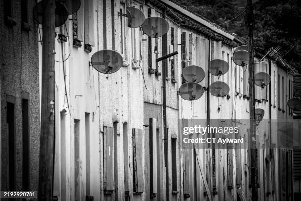 abandoned south wales miners houses - old concrete road stock pictures, royalty-free photos & images