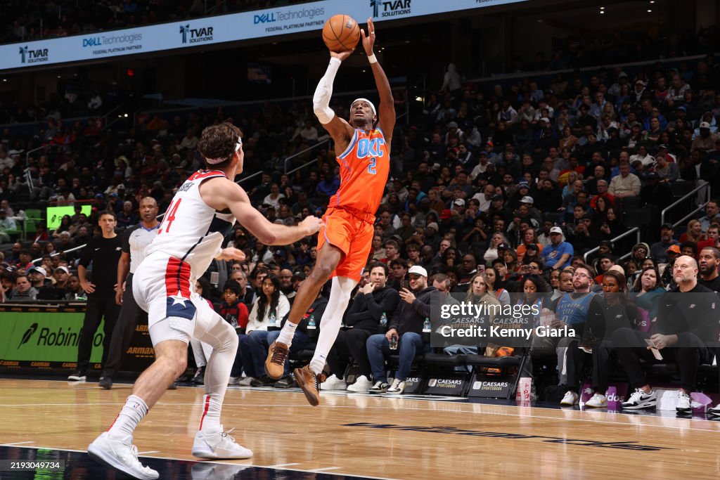 Shai Gilgeous-Alexander of the Oklahoma City Thunder shoots the ball ...