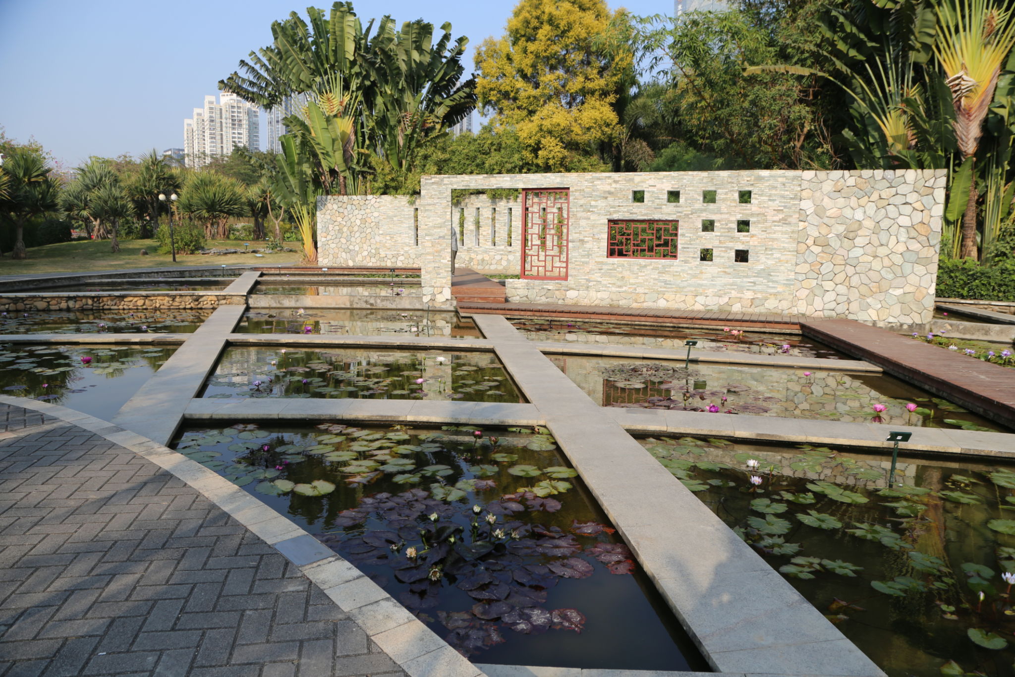 decorative accents pool