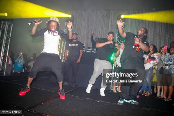 Maine Rappers 496 Mack Maine Photos & High Res Pictures - Getty Images