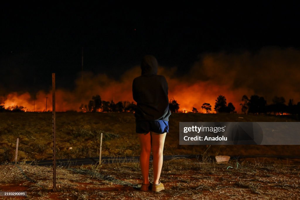 Los Angeles Fire: Brush fire in Ventura, California