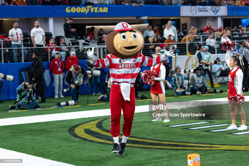 COLLEGE FOOTBALL: JAN 10 CFP Semifinal Cotton Bowl Classic - Texas v Ohio State