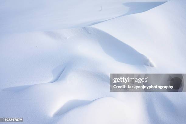 white snow background - neige photos et images de collection