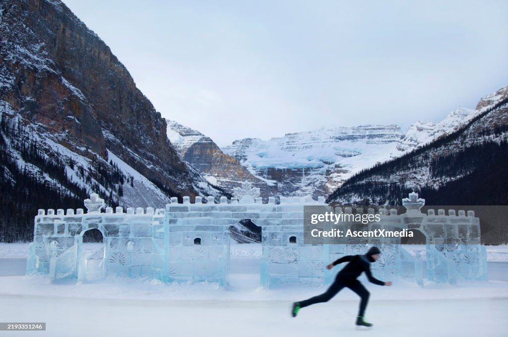 レイクルイーズアイススケーター、城