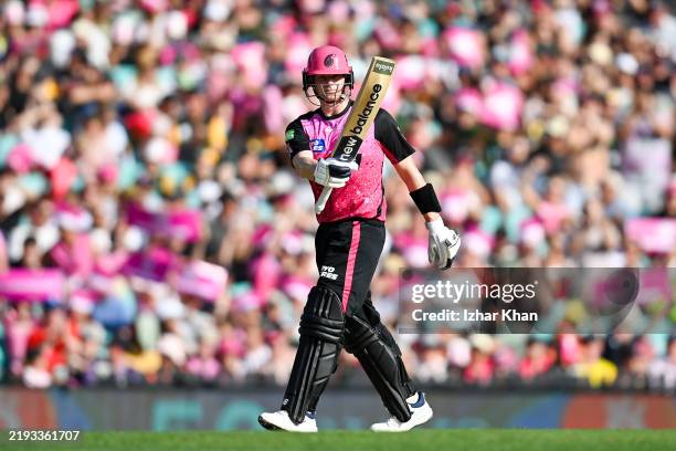 Steve Smith of Sixers celebrates his half century during the BBL match between Sydney Sixers and Perth Scorchers at Sydney Cricket Ground, on January...