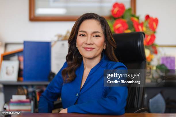 Senator Risa 87 Risa Hontiveros Stock Photos, High-Res Pictures, and Images - Getty ...