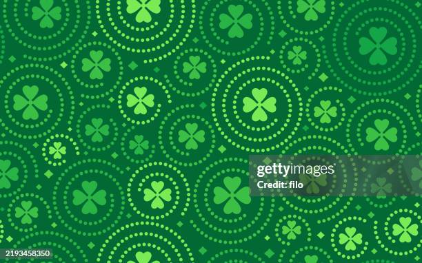 bildbanksillustrationer, clip art samt tecknat material och ikoner med seamless shamrock clover st. patrick's day green swirl celebration modern background - fyrklöver