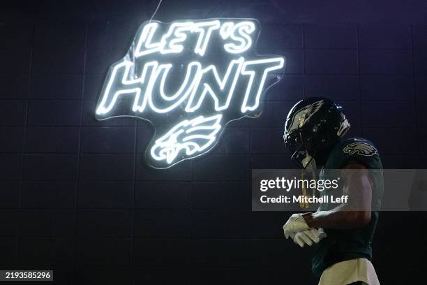 DeVonta Smith of the Philadelphia Eagles takes the field prior to a game against the Green Bay Packers during the NFC Wild Card Playoff at Lincoln...