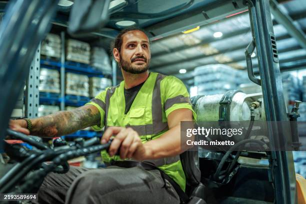 Ride Operator Building 1,429 Ride Operator Stock Photos, High-Res Pictures, and Images - Getty ...