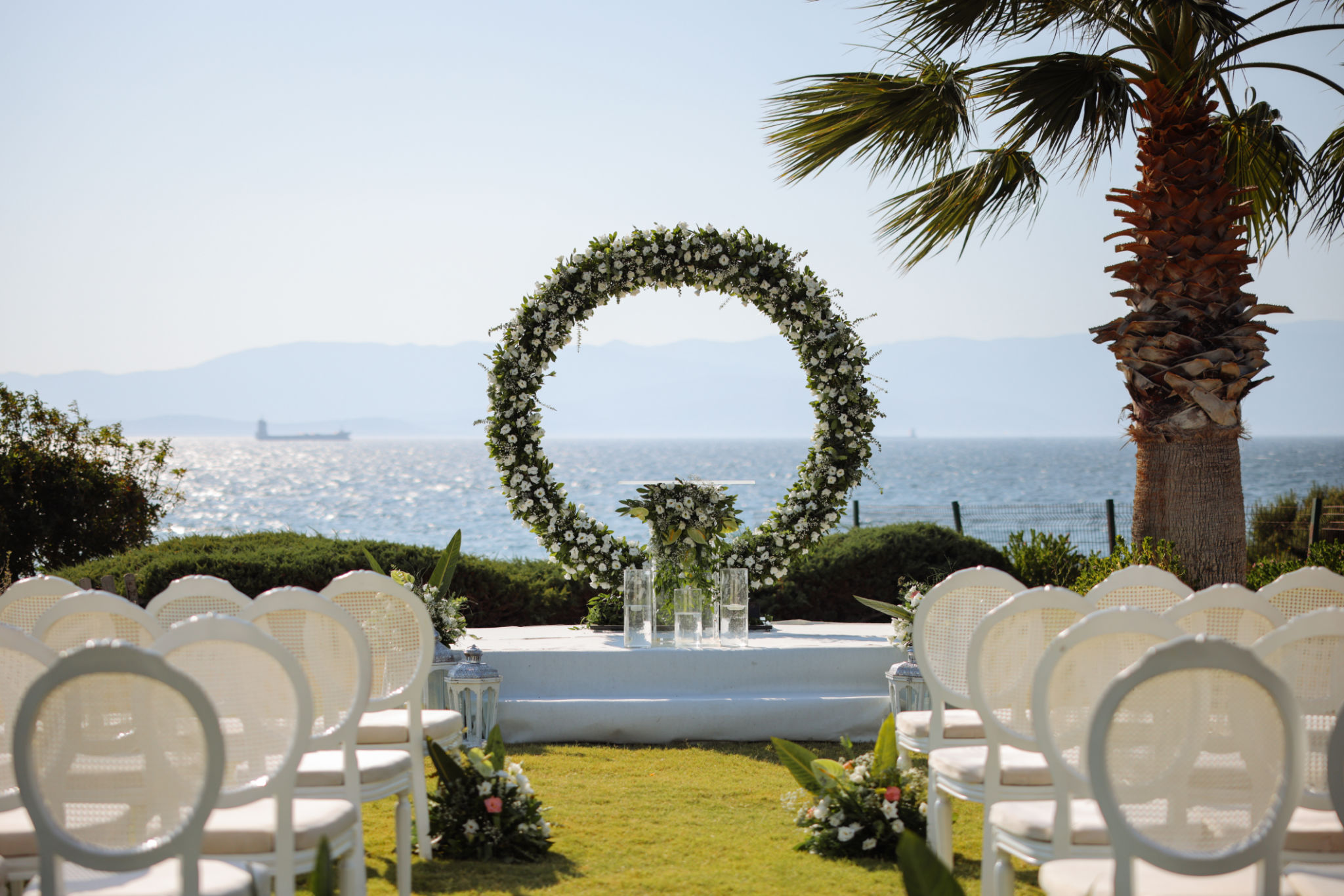 Beautiful wedding arch on the beach Beautiful wedding arch on the beach