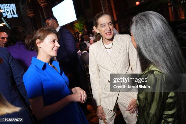 Springer Mus 63 Maria Torres Springer Photos & High Res Pictures - Getty Images