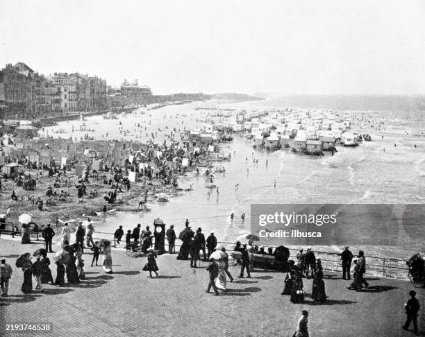 stockillustraties, clipart, cartoons en iconen met ostend - belgische cultuur