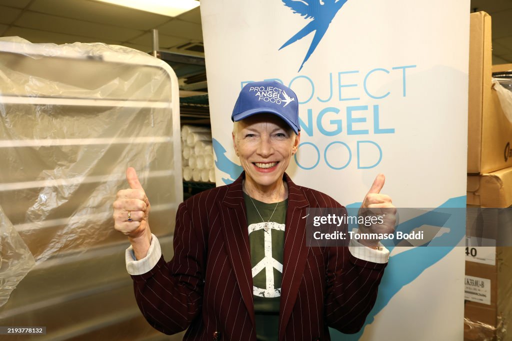 Annie Lennox Thanks Project Angel Food Volunteers For Fire Relief Efforts After Contributing To Organization's Fire Relief Fund