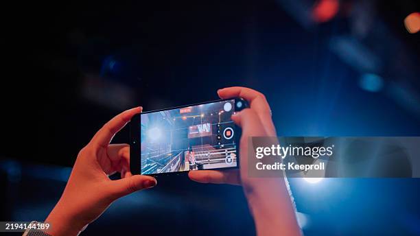 asian women come to watching boxing match - final round stock pictures, royalty-free photos & images