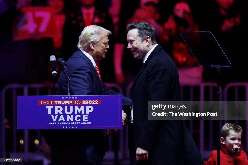 WASHINGTON, JANUARY 19:
Tesla Founder Elon Musk walks on stag