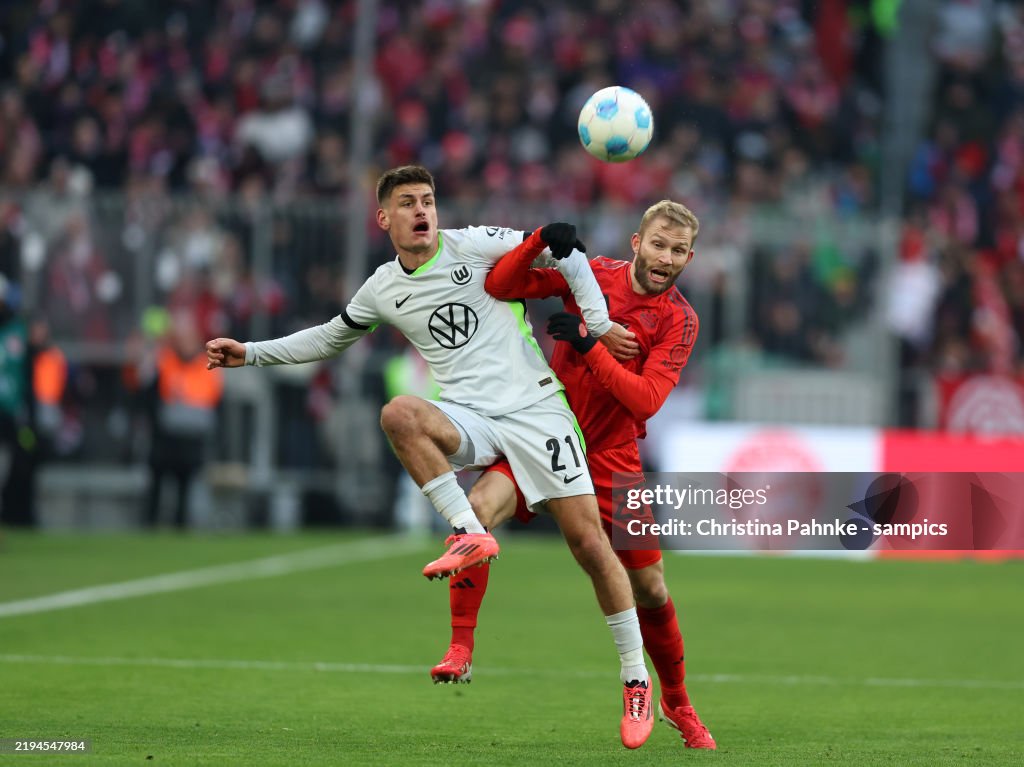 FC Bayern München v VfL Wolfsburg - Bundesliga