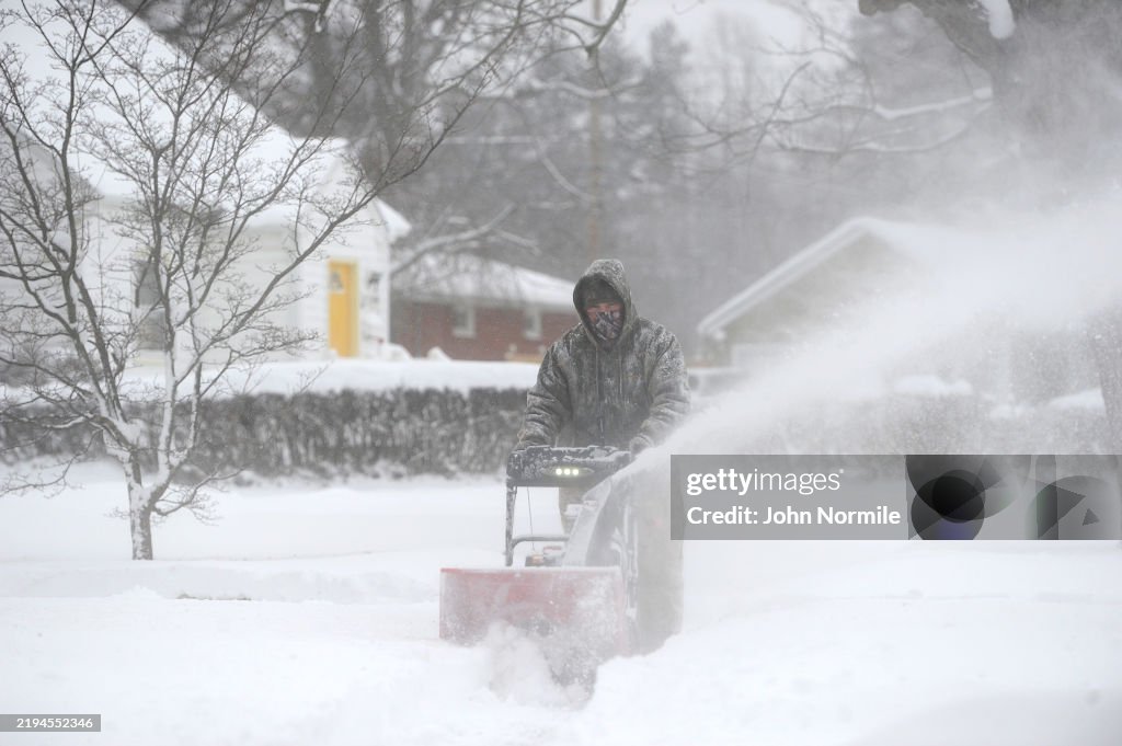Lake Effect Snow Pummels Buffalo, New York