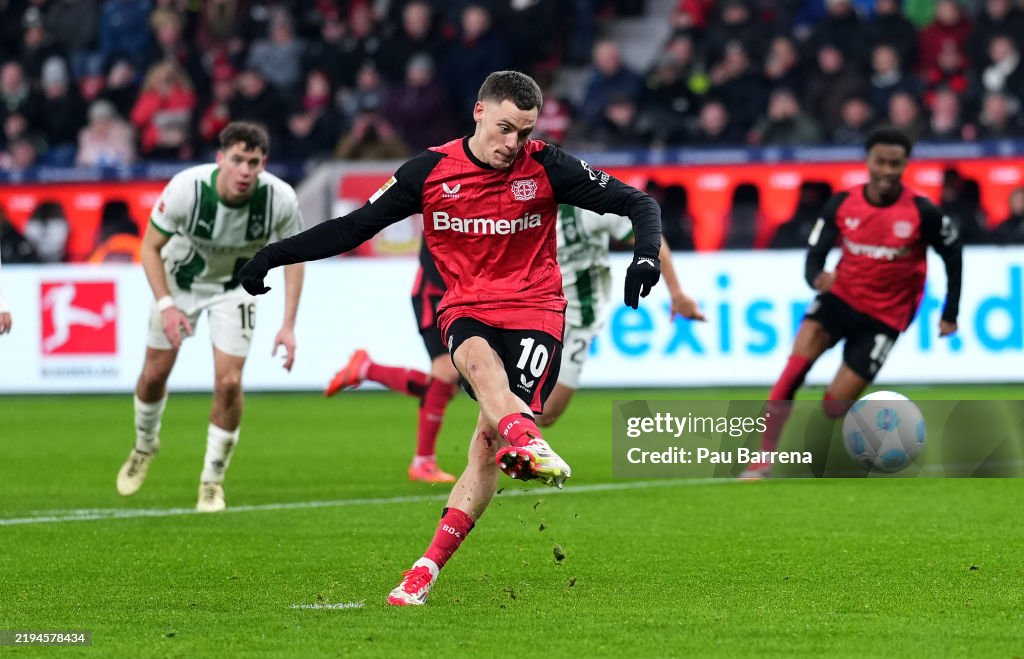 Bayer 04 Leverkusen v Borussia Mönchengladbach - Bundesliga