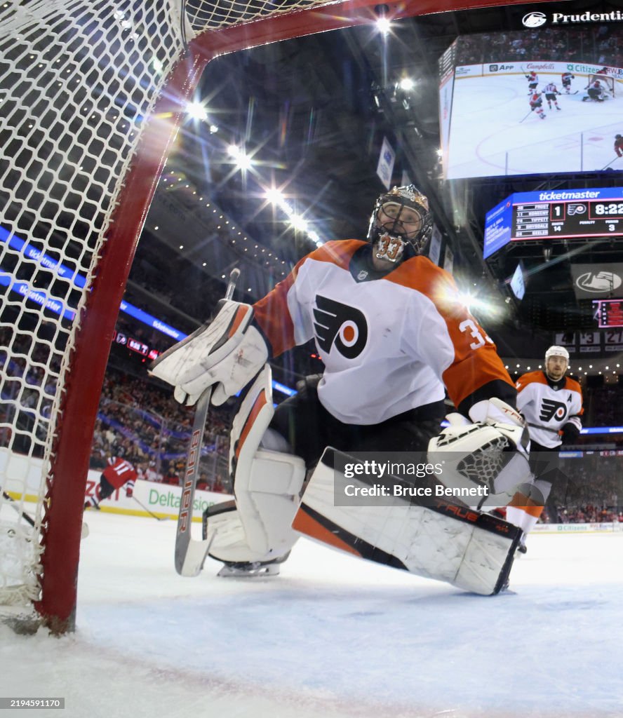 Devils Flyers h33 tends net against the New Jersey Devils at Prudential Center on ...