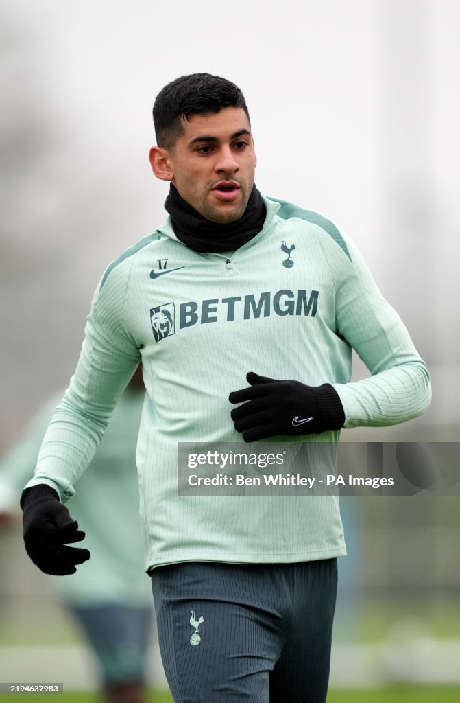 Christian Romeo Trainer Tottenham Hotspur's Cristian Romero during a training session at the ...